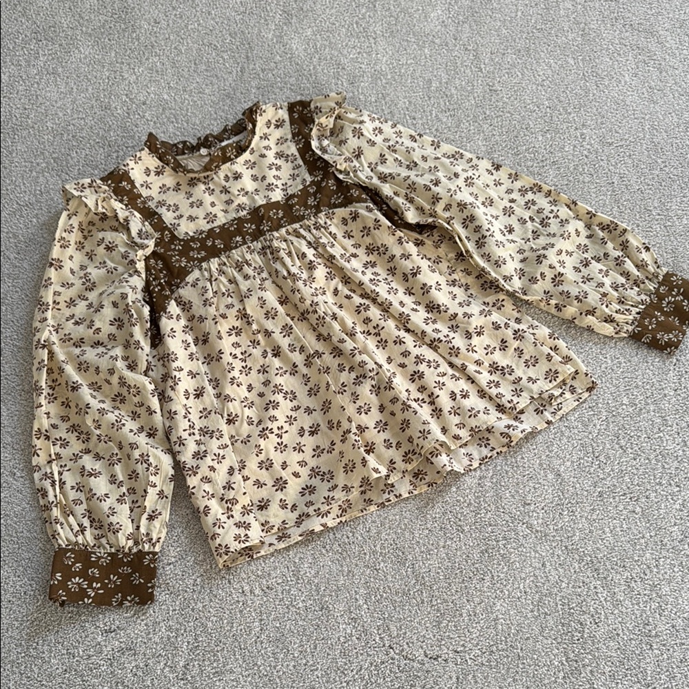 Women’s size large long sleeve dress shirt